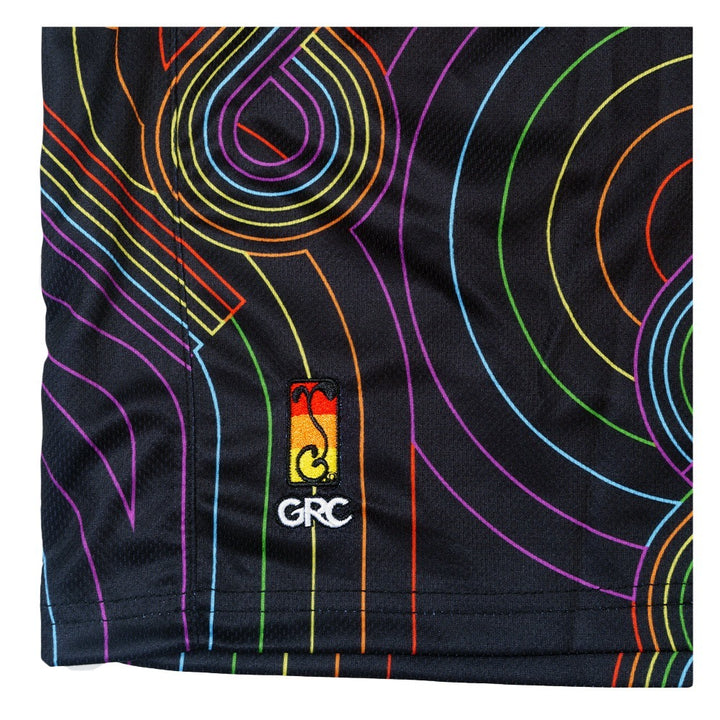 Pantalones cortos de malla arcoíris negros DSOTM V2 de Pink Floyd