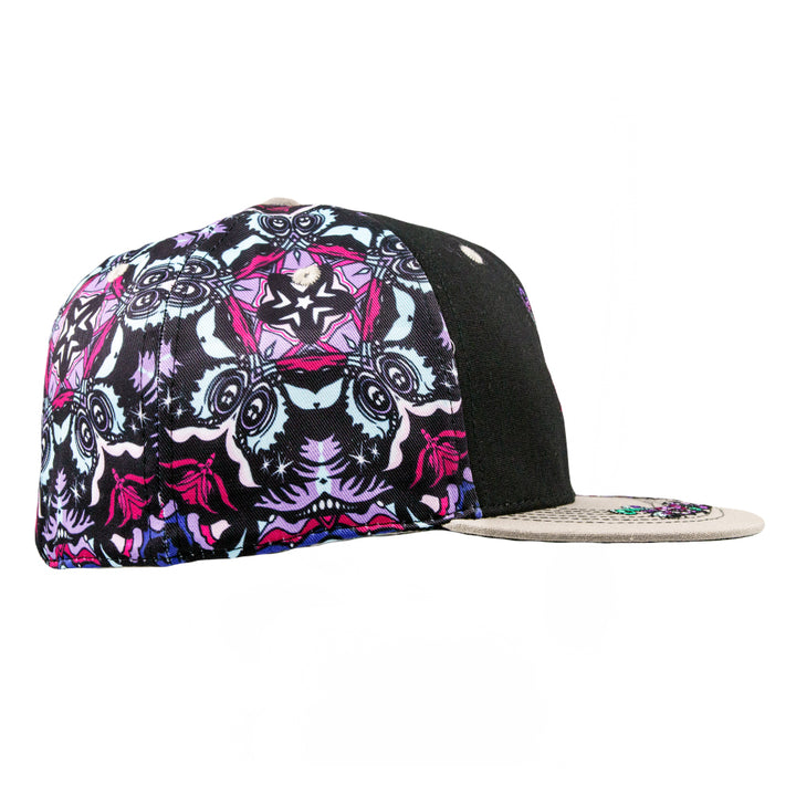 Gorro ajustado con estampado floral de oso Paisley de Ellie