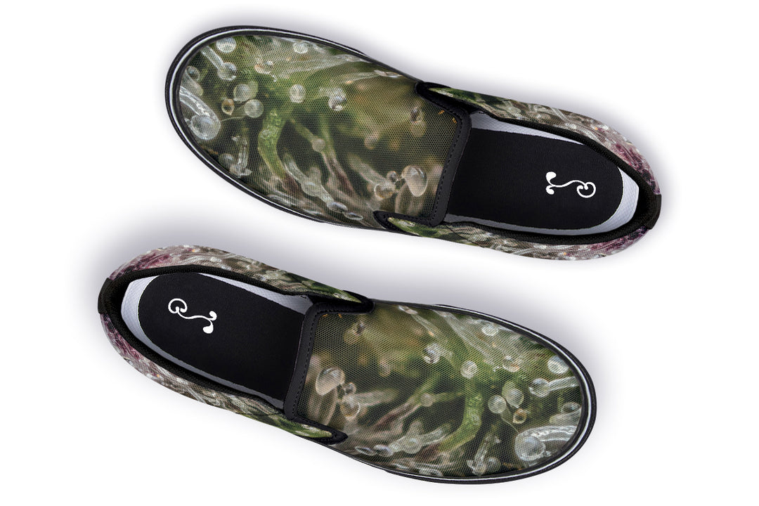 Trichome Macro Slip On Shoes