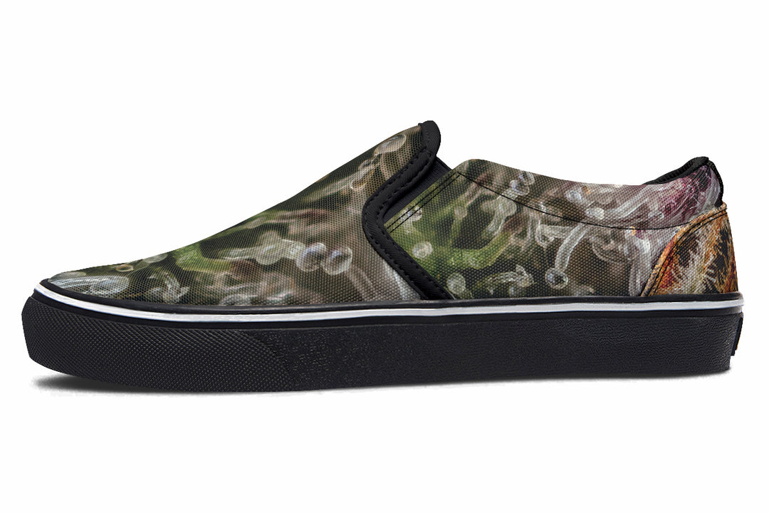 Trichome Macro Slip On Shoes