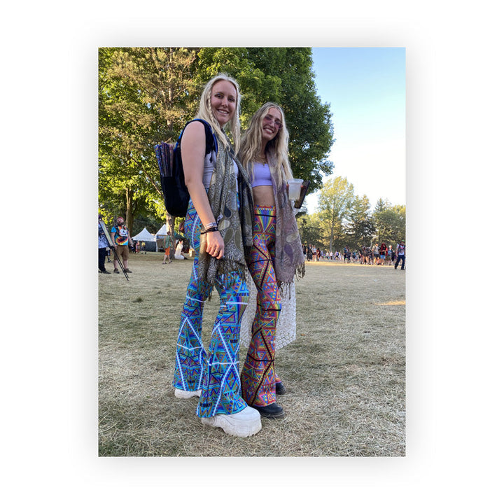 Pantalones de campana invertidos con patrón DMT