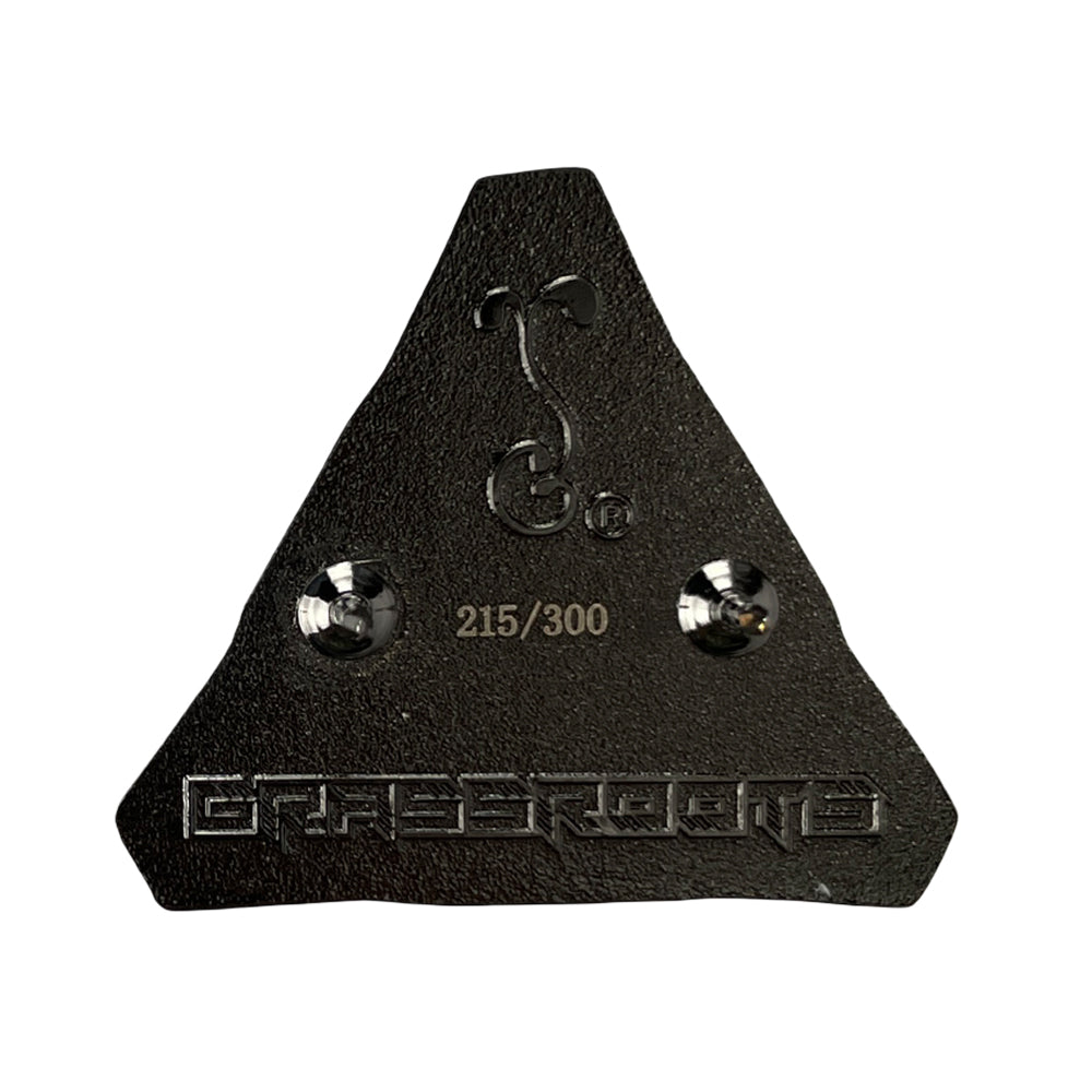 Pin negro de la serpiente celestial